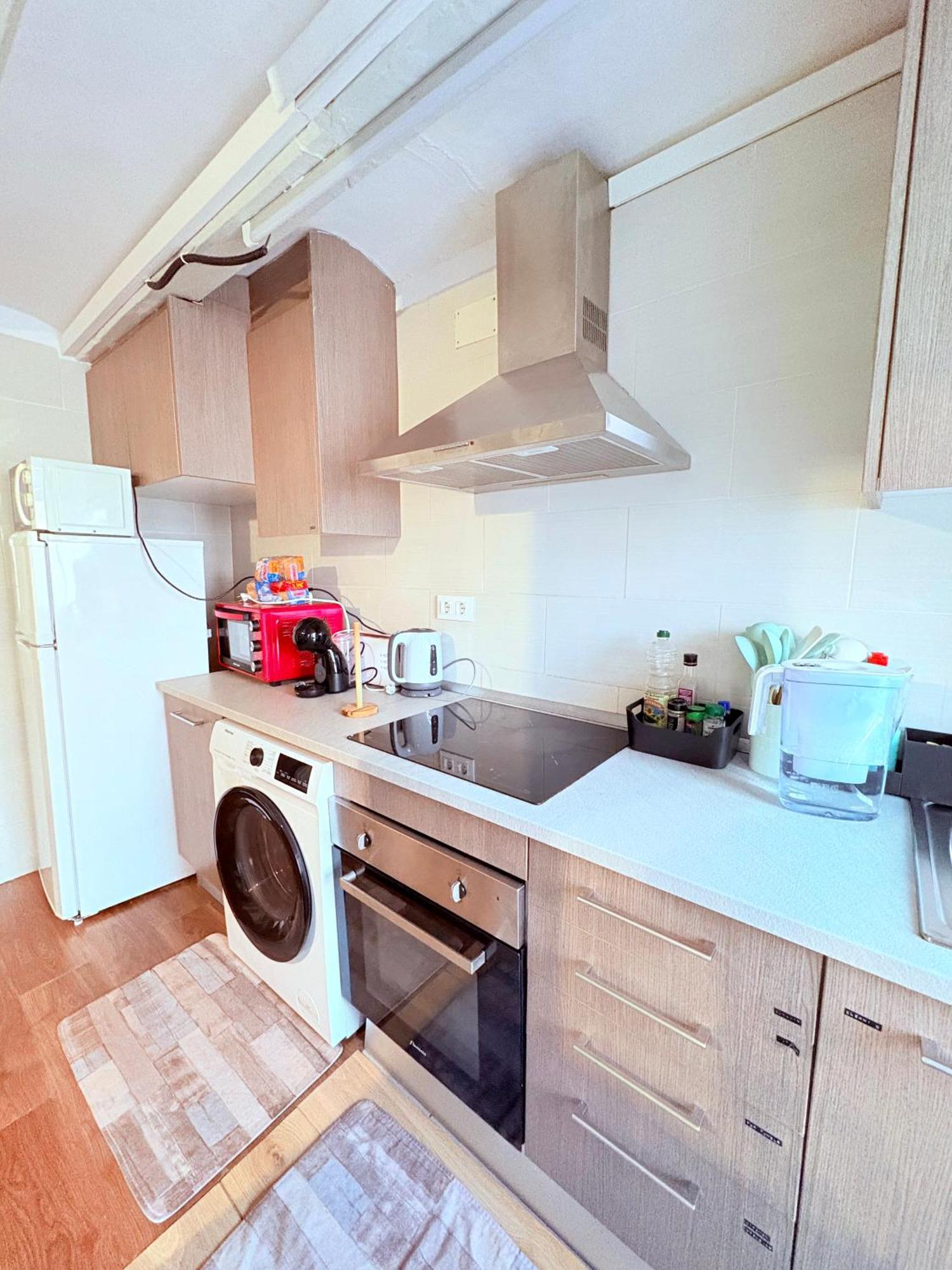 Stunning Flat For 6 People 3 Blocks From The Beach Plus Welcome Breakfast บาร์เซโลนา ภายนอก รูปภาพ