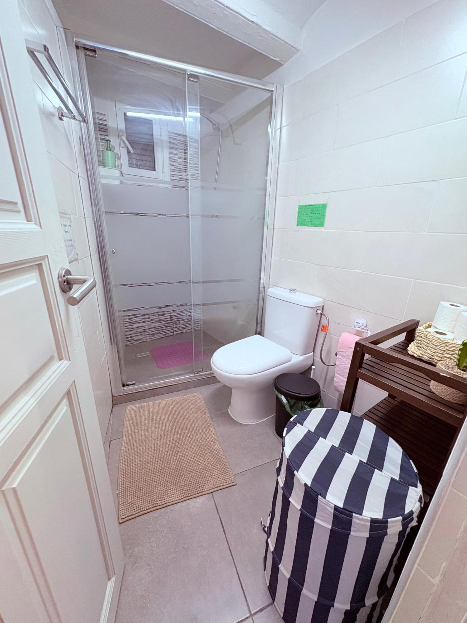 Stunning Flat For 6 People 3 Blocks From The Beach Plus Welcome Breakfast บาร์เซโลนา ภายนอก รูปภาพ