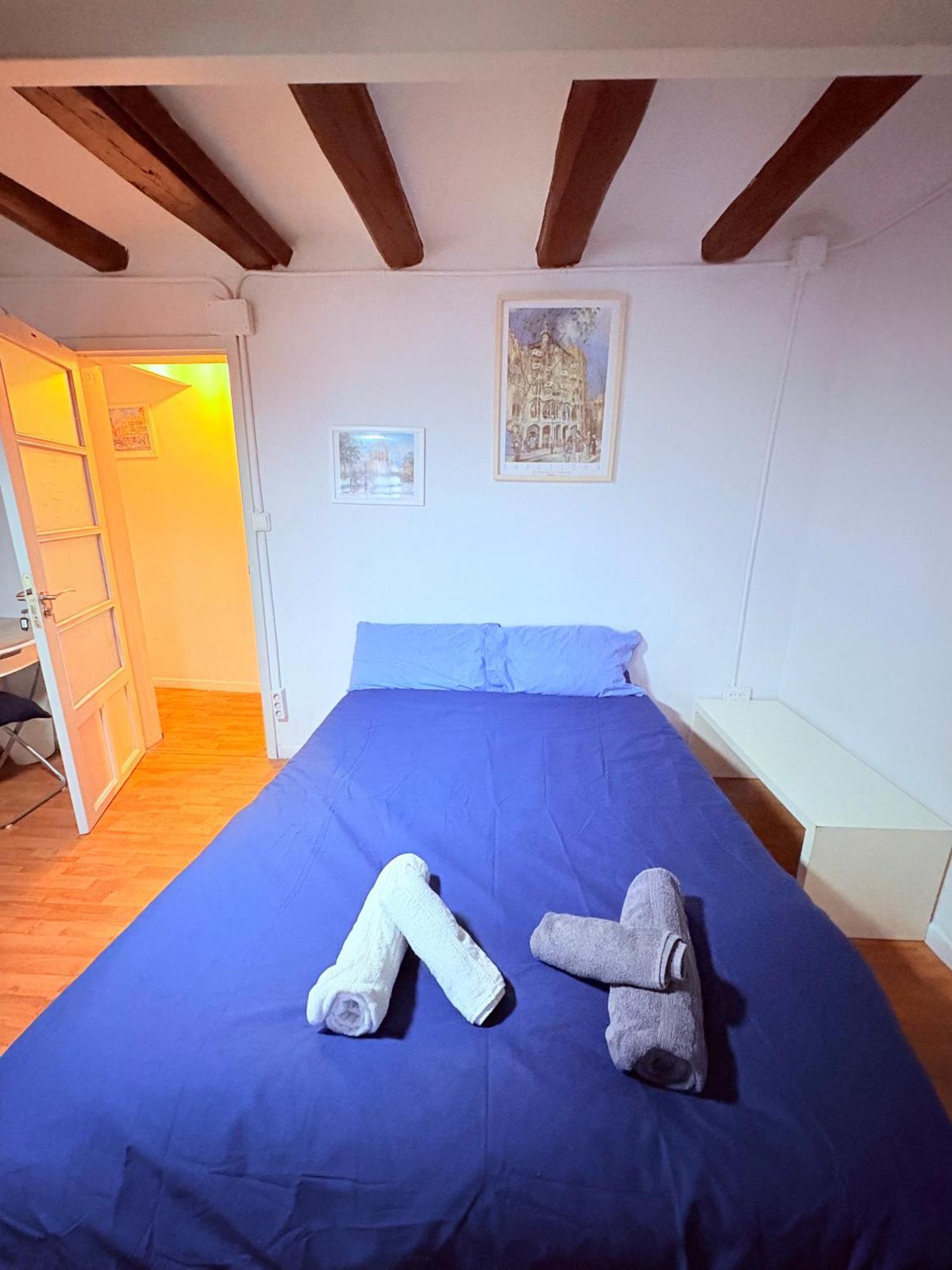 Stunning Flat For 6 People 3 Blocks From The Beach Plus Welcome Breakfast บาร์เซโลนา ภายนอก รูปภาพ